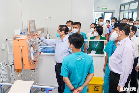 Thủ tướng Phạm Minh Chính thị sát bệnh viện dã chiến tuyến cuối điều trị COVID-19 tại miền Bắc - Ảnh 5. Thủ tướng Phạm Minh Chính thị sát bệnh viện dã chiến tuyến cuối điều trị COVID-19 tại miền Bắc - Ảnh 5.