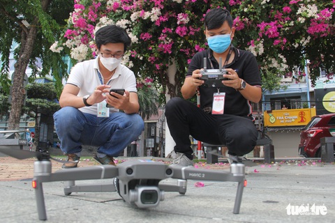 Đà Nẵng bắt đầu xử phạt từ hình ảnh flycam - Ảnh 1. Đà Nẵng bắt đầu xử phạt từ hình ảnh flycam - Ảnh 1.