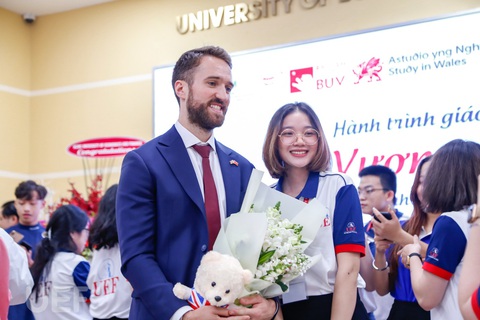 Quản trị khách sạn và du lịch: Khám phá ngành học chuẩn Anh quốc tại UEF - Ảnh 1. Quản trị khách sạn và du lịch: Khám phá ngành học chuẩn Anh quốc tại UEF - Ảnh 1.