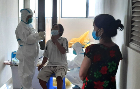 Vì sao Sở Y tế TP.HCM ra 2 công văn rồi thu hồi luôn trong ngày 3-8? - Ảnh 1. Vì sao Sở Y tế TP.HCM ra 2 công văn rồi thu hồi luôn trong ngày 3-8? - Ảnh 1.