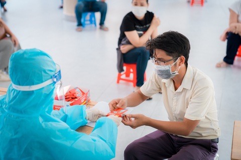 Dược Hậu Giang tặng 5 triệu viên Hapacol cho TP.HCM - Ảnh 2. Dược Hậu Giang tặng 5 triệu viên Hapacol cho TP.HCM - Ảnh 2.