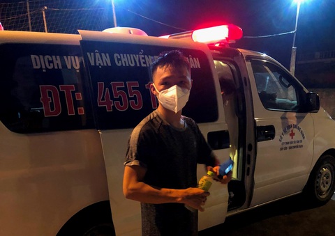 Chuyến xe nghĩa tình của chàng trai Quảng Bình - Ảnh 1. Chuyến xe nghĩa tình của chàng trai Quảng Bình - Ảnh 1.