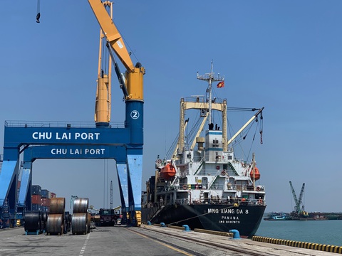 Hàng loạt doanh nghiệp giảm giá dịch vụ hoa tiêu, lai dắt tàu thuyền nội địa - Ảnh 1. Hàng loạt doanh nghiệp giảm giá dịch vụ hoa tiêu, lai dắt tàu thuyền nội địa - Ảnh 1.