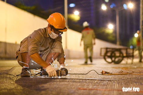 Xuyên đêm sửa chữa hầm Kim Liên, Hà Nội - Ảnh 5. Xuyên đêm sửa chữa hầm Kim Liên, Hà Nội - Ảnh 5.