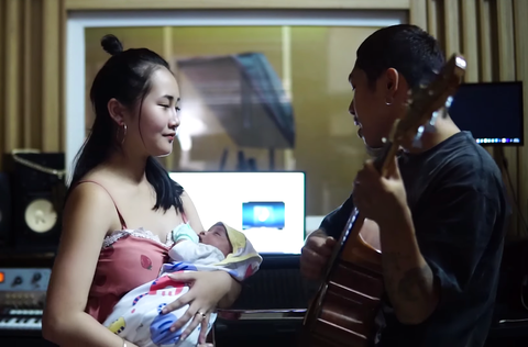 Lời ca viết tặng con của chàng rapper lần đầu làm cha ngay những ngày còn dịch - Ảnh 1. Lời ca viết tặng con của chàng rapper lần đầu làm cha ngay những ngày còn dịch - Ảnh 1.