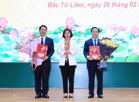 Hà Nội bổ nhiệm nhiều lãnh đạo sở ngành - Ảnh 1. Hà Nội bổ nhiệm nhiều lãnh đạo sở ngành - Ảnh 1.