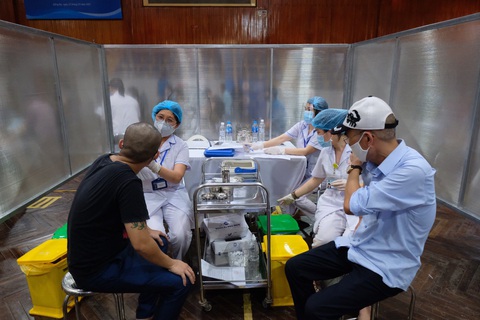 Hà Nội thông báo khẩn tìm người đến phố Thanh Hà - Nguyễn Thiện Thuật - Ảnh 1. Hà Nội thông báo khẩn tìm người đến phố Thanh Hà - Nguyễn Thiện Thuật - Ảnh 1.