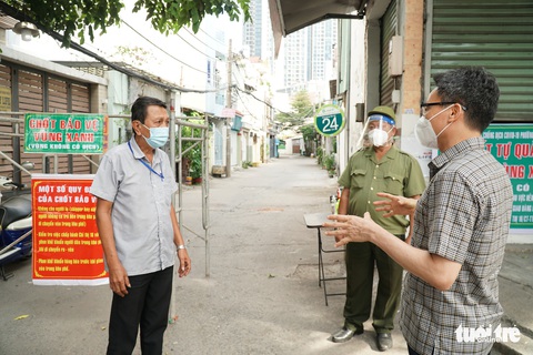 Phó thủ tướng Vũ Đức Đam thăm, cảm ơn người dân bảo vệ vùng xanh - Ảnh 2. Phó thủ tướng Vũ Đức Đam thăm, cảm ơn người dân bảo vệ vùng xanh - Ảnh 2.