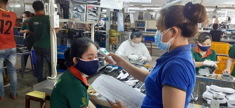 Doanh nghiệp khẩn thiết đề nghị Thủ tướng: Ưu tiên vắc xin cho người lao động - Ảnh 2. Doanh nghiệp khẩn thiết đề nghị Thủ tướng: Ưu tiên vắc xin cho người lao động - Ảnh 2.