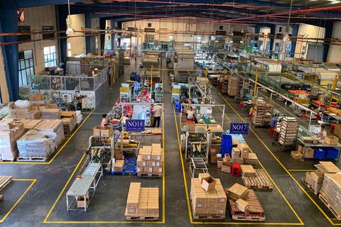 Doanh nghiệp khẩn thiết đề nghị Thủ tướng: Ưu tiên vắc xin cho người lao động - Ảnh 3. Doanh nghiệp khẩn thiết đề nghị Thủ tướng: Ưu tiên vắc xin cho người lao động - Ảnh 3.