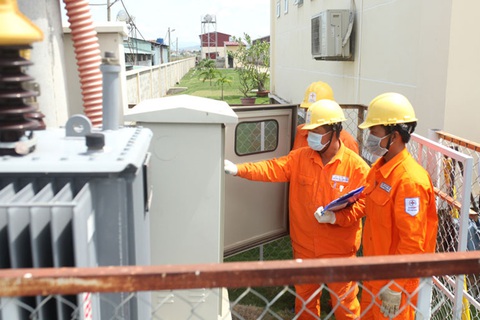 21 tỉnh thành phía Nam được giảm giá điện, giảm tiền điện - Ảnh 2. 21 tỉnh thành phía Nam được giảm giá điện, giảm tiền điện - Ảnh 2.