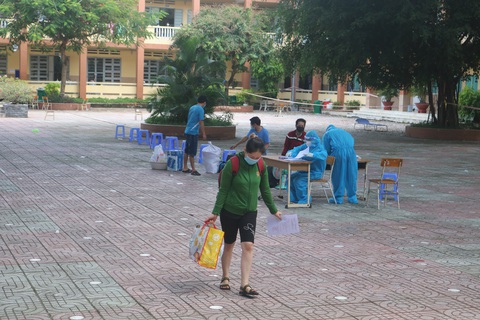 TP.HCM: Bệnh viện dã chiến số 3 đã có hơn 2.500 bệnh nhân COVID-19 xuất viện - Ảnh 1. TP.HCM: Bệnh viện dã chiến số 3 đã có hơn 2.500 bệnh nhân COVID-19 xuất viện - Ảnh 1.