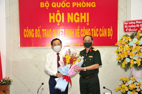 Tư lệnh Bộ tư lệnh TP.HCM Nguyễn Văn Nam được thăng hàm trung tướng - Ảnh 1. Tư lệnh Bộ tư lệnh TP.HCM Nguyễn Văn Nam được thăng hàm trung tướng - Ảnh 1.