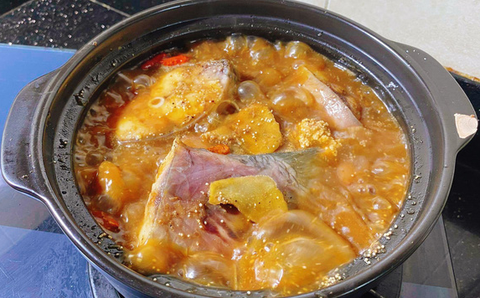 Nỗi nhớ cá kho: Mặn mòi cay cay thơm nồng đủ đầy đến phát... nghén - Ảnh 3. Nỗi nhớ cá kho: Mặn mòi cay cay thơm nồng đủ đầy đến phát... nghén - Ảnh 3.