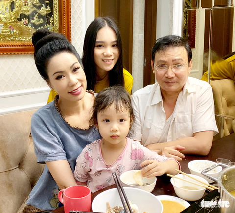 Trịnh Kim Chi bật mí bí quyết nấu bún riêu ốc, trứng ngâm nước tương, chè hạt điều, yaourt phô mai - Ảnh 3. Trịnh Kim Chi bật mí bí quyết nấu bún riêu ốc, trứng ngâm nước tương, chè hạt điều, yaourt phô mai - Ảnh 3.
