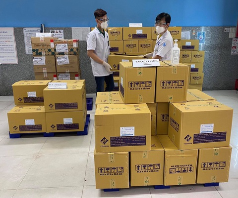 Bệnh viện Nhi đồng 1 sẵn sàng bàn giao 100.000 túi thuốc điều trị F0 tại nhà - Ảnh 1. Bệnh viện Nhi đồng 1 sẵn sàng bàn giao 100.000 túi thuốc điều trị F0 tại nhà - Ảnh 1.
