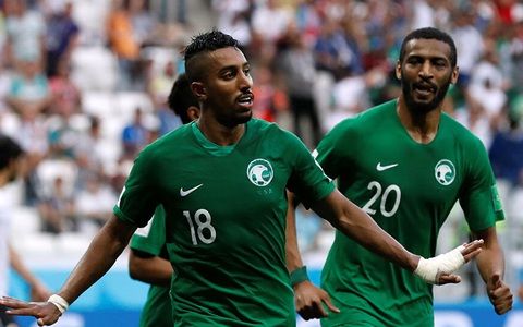 Hàng thủ Saudi Arabia không thật tốt - Ảnh 1. Hàng thủ Saudi Arabia không thật tốt - Ảnh 1.