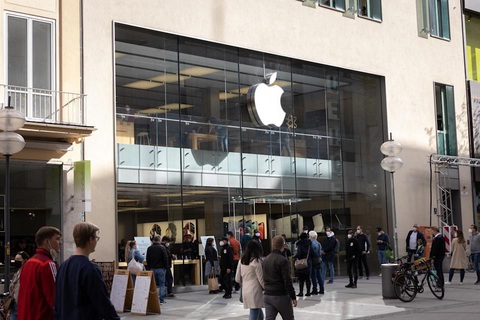 Apple sa thải một nữ quản lý cao cấp với cáo buộc tiết lộ thông tin bí mật - Ảnh 1. Apple sa thải một nữ quản lý cao cấp với cáo buộc tiết lộ thông tin bí mật - Ảnh 1.