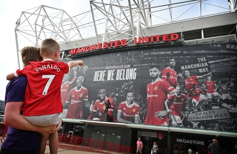 Vòng 4 Giải ngoại hạng Anh (Premier League): Háo hức chờ Ronaldo ra mắt - Ảnh 1. Vòng 4 Giải ngoại hạng Anh (Premier League): Háo hức chờ Ronaldo ra mắt - Ảnh 1.