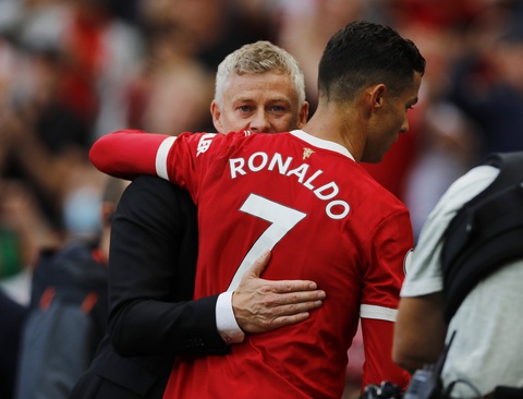 Hãy để dành lời khen khi Ronaldo làm được chuyện lớn cho M.U! - Ảnh 3.