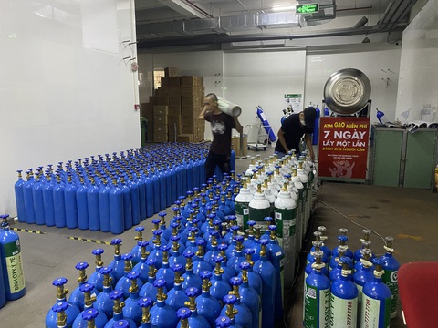 Triển khai tổng đài Oxymap hỗ trợ miễn phí oxy cho bệnh nhân COVID-19 đồng loạt tại TP Thủ Đức - Ảnh 6. Triển khai tổng đài Oxymap hỗ trợ miễn phí oxy cho bệnh nhân COVID-19 đồng loạt tại TP Thủ Đức - Ảnh 6.