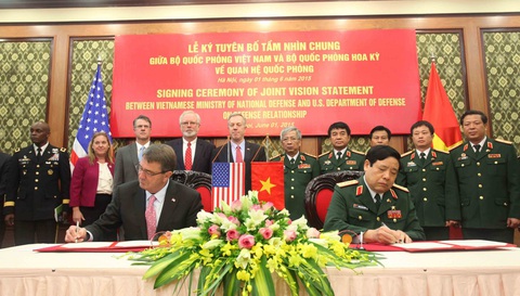 Đại tướng Phùng Quang Thanh - Anh hùng thời chiến, kiến tạo thời bình - Ảnh 6. Đại tướng Phùng Quang Thanh - Anh hùng thời chiến, kiến tạo thời bình - Ảnh 6.