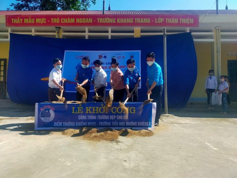 Khánh thành Trường đẹp cho em đón năm học mới - Ảnh 2. Khánh thành Trường đẹp cho em đón năm học mới - Ảnh 2.