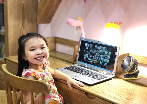 Học sinh lớp 1, 2 ưu tiên học trên truyền hình, không kiểm tra định kỳ - Ảnh 1. Học sinh lớp 1, 2 ưu tiên học trên truyền hình, không kiểm tra định kỳ - Ảnh 1.
