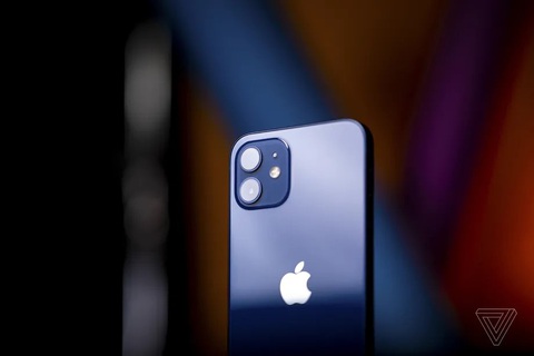 Rò rỉ tin chiếc iPhone đầu tiên có bộ nhớ 1TB ra mắt ngày mai - Ảnh 1. Rò rỉ tin chiếc iPhone đầu tiên có bộ nhớ 1TB ra mắt ngày mai - Ảnh 1.