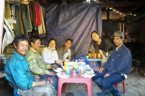 Những người trẻ trăn trở về môi trường - Ảnh 1. Những người trẻ trăn trở về môi trường - Ảnh 1.