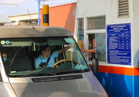 Gia hạn vé tháng, quý ở trạm thu phí BOT vì giãn cách xã hội - Ảnh 1. Gia hạn vé tháng, quý ở trạm thu phí BOT vì giãn cách xã hội - Ảnh 1.