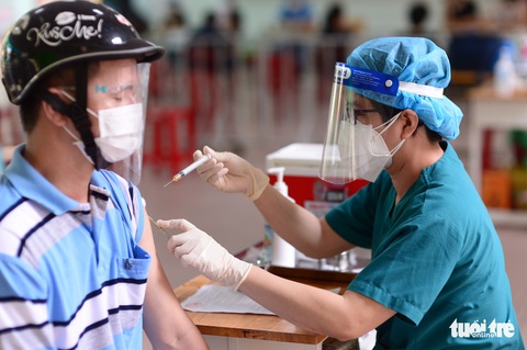 2 tiêu chí còn khó đạt để mở cửa trở lại của TP.HCM - Ảnh 1. 2 tiêu chí còn khó đạt để mở cửa trở lại của TP.HCM - Ảnh 1.