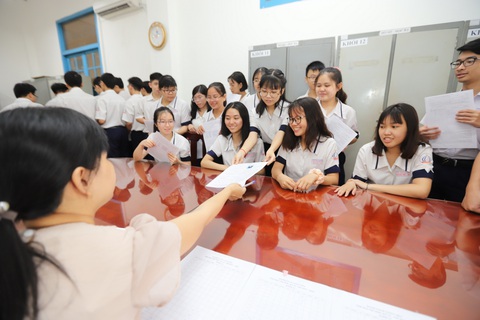 Nhiều trường ĐH công bố điểm chuẩn: ĐH Luật, Bách khoa TP.HCM, ĐH Quốc gia Hà Nội... - Ảnh 1. Nhiều trường ĐH công bố điểm chuẩn: ĐH Luật, Bách khoa TP.HCM, ĐH Quốc gia Hà Nội... - Ảnh 1.