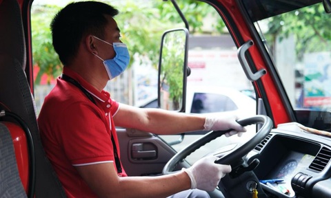 J&T Express mở rộng dịch vụ vận chuyển quốc tế với hơn 200 quốc gia - Ảnh 2. J&T Express mở rộng dịch vụ vận chuyển quốc tế với hơn 200 quốc gia - Ảnh 2.