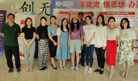 Ca sĩ cùng bác sĩ chúc thành phố mau khỏe, Ngày chưa giông bão bỗng hot trở lại - Ảnh 6. Ca sĩ cùng bác sĩ chúc thành phố mau khỏe, Ngày chưa giông bão bỗng hot trở lại - Ảnh 6.