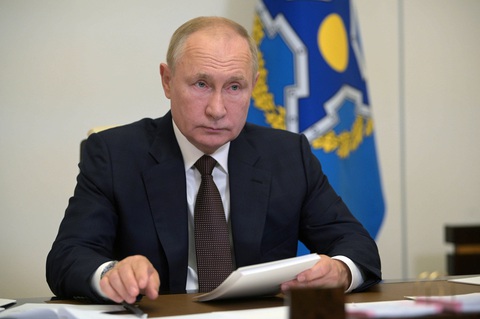 Tổng thống Nga Putin xác nhận hàng chục người trong đoàn tùy tùng nhiễm COVID-19 - Ảnh 1. Tổng thống Nga Putin xác nhận hàng chục người trong đoàn tùy tùng nhiễm COVID-19 - Ảnh 1.