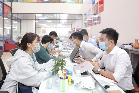 Điểm chuẩn nhiều ngành tăng chóng mặt - Ảnh 1. Điểm chuẩn nhiều ngành tăng chóng mặt - Ảnh 1.