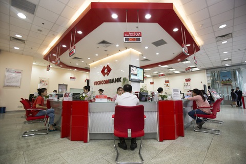 Techcombank ‘bắt tay’ Amazon nhằm nâng cao trải nghiệm khách hàng - Ảnh 1. Techcombank ‘bắt tay’ Amazon nhằm nâng cao trải nghiệm khách hàng - Ảnh 1.