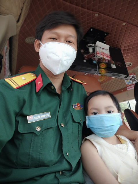 Nước mắt mồ côi vì dịch - Ảnh 3. Nước mắt mồ côi vì dịch - Ảnh 3.