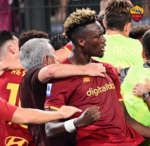 Trận cầm quân thứ 1.001 của Mourinho thắng hoành tráng 5 sao - Ảnh 2. Trận cầm quân thứ 1.001 của Mourinho thắng hoành tráng 5 sao - Ảnh 2.