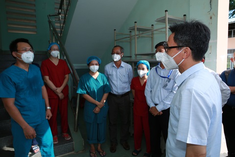 Đồng Tháp báo cáo Phó thủ tướng: 15 đám tang lây hơn 200 ca COVID-19 - Ảnh 1. Đồng Tháp báo cáo Phó thủ tướng: 15 đám tang lây hơn 200 ca COVID-19 - Ảnh 1.