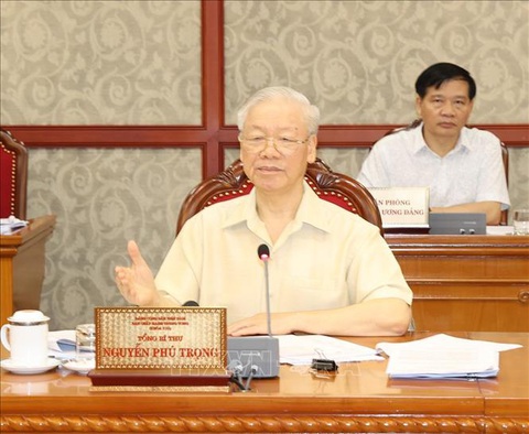 Bộ Chính trị: Tính mạng người dân là trên hết, quyết liệt phục hồi và phát triển kinh tế - Ảnh 1. Bộ Chính trị: Tính mạng người dân là trên hết, quyết liệt phục hồi và phát triển kinh tế - Ảnh 1.