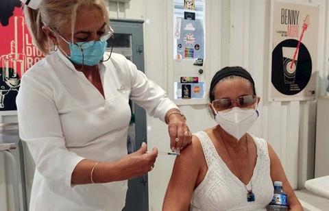 Bộ Y tế phê duyệt có điều kiện vắc xin Abdala do Cuba sản xuất, vắc xin thứ 8 tại Việt Nam - Ảnh 1. Bộ Y tế phê duyệt có điều kiện vắc xin Abdala do Cuba sản xuất, vắc xin thứ 8 tại Việt Nam - Ảnh 1.