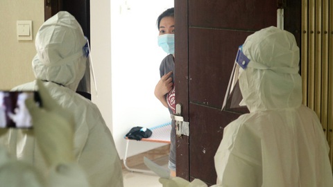 TP.HCM: F0 khỏi bệnh nếu chưa được xác nhận, phải tiêm vắc xin mới có thẻ xanh COVID - Ảnh 1. TP.HCM: F0 khỏi bệnh nếu chưa được xác nhận, phải tiêm vắc xin mới có thẻ xanh COVID - Ảnh 1.