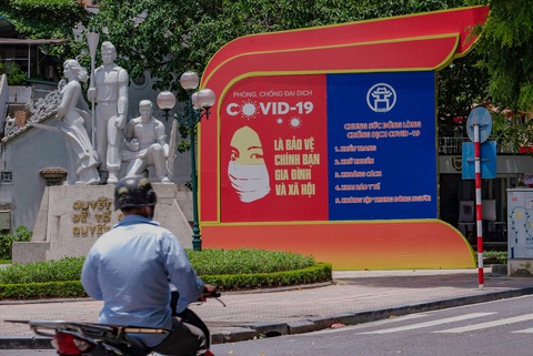 Hà Nội yêu cầu các bệnh viện không từ chối bệnh nhân COVID-19 nặng - Ảnh 1. Hà Nội yêu cầu các bệnh viện không từ chối bệnh nhân COVID-19 nặng - Ảnh 1.