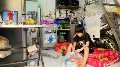 120 ngày không có việc làm - Kỳ 1: Osin, vé số, ve chai trĩu nặng nỗi lo - Ảnh 2. 120 ngày không có việc làm - Kỳ 1: Osin, vé số, ve chai trĩu nặng nỗi lo - Ảnh 2.