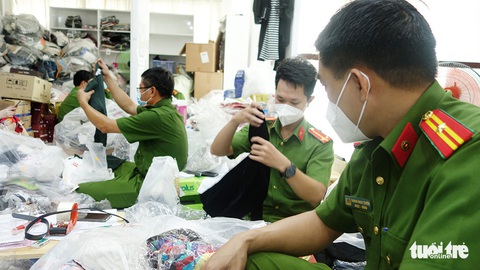 Tạm giữ trên 14.470 sản phẩm không rõ nguồn gốc và hàng hóa nhập lậu - Ảnh 1. Tạm giữ trên 14.470 sản phẩm không rõ nguồn gốc và hàng hóa nhập lậu - Ảnh 1.