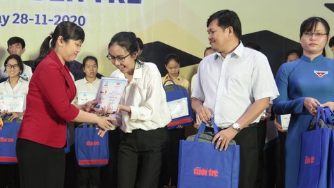 Cùng Tuổi Trẻ vượt COVID đến giảng đường - Ảnh 1. Cùng Tuổi Trẻ vượt COVID đến giảng đường - Ảnh 1.