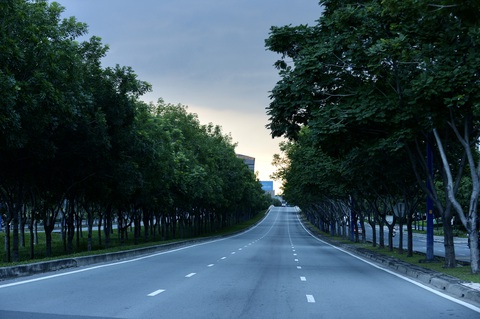 Chùm thơ của các tác giả Nhật Chiêu, Lê Minh Quốc, Lê Minh Khôi, Nguyễn Lương Hiệu - Ảnh 1. Chùm thơ của các tác giả Nhật Chiêu, Lê Minh Quốc, Lê Minh Khôi, Nguyễn Lương Hiệu - Ảnh 1.