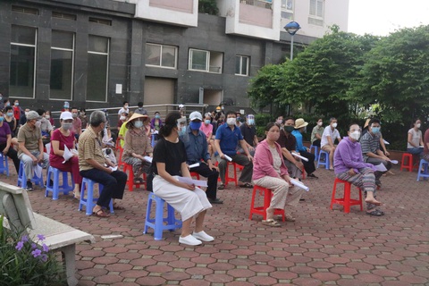 Bản tin chiều 2-9: Cả nước ghi nhận 13.197 ca COVID-19 mới, số tử vong giảm mạnh - Ảnh 1. Bản tin chiều 2-9: Cả nước ghi nhận 13.197 ca COVID-19 mới, số tử vong giảm mạnh - Ảnh 1.